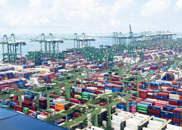 Singapore seaport trading hub